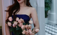 ua女人网美女校花